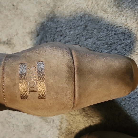 Tom's khaki platform booties size 7.5 - Picture 7 of 17